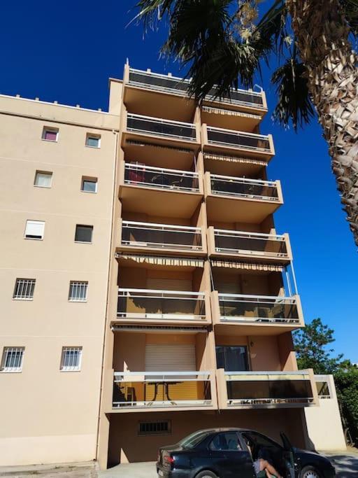 Studio 4 Pers Coeur Du Lavandou 5Mn A Pied Des Plages Le Lavandou Exterior foto